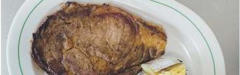 Rib Eye servido en La Siesta Steak House